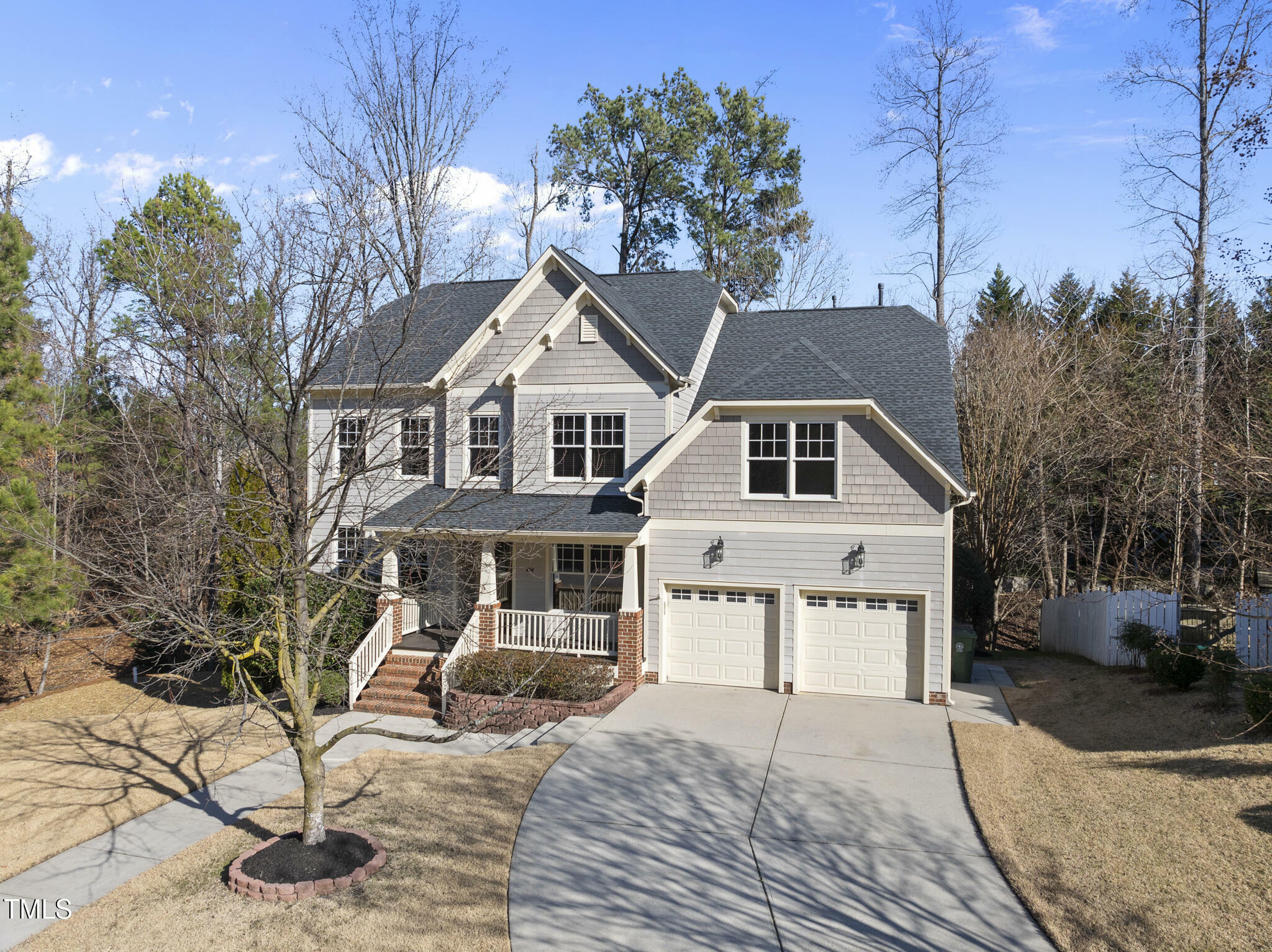 Property Photo: 424 Waverly Hills Drive NC 27519