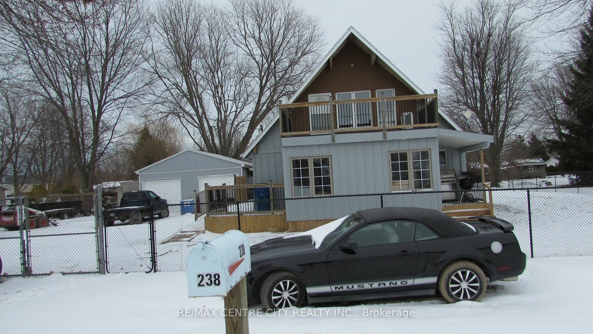 Property Photo:  238 Peel St  ON N0P 1A0 