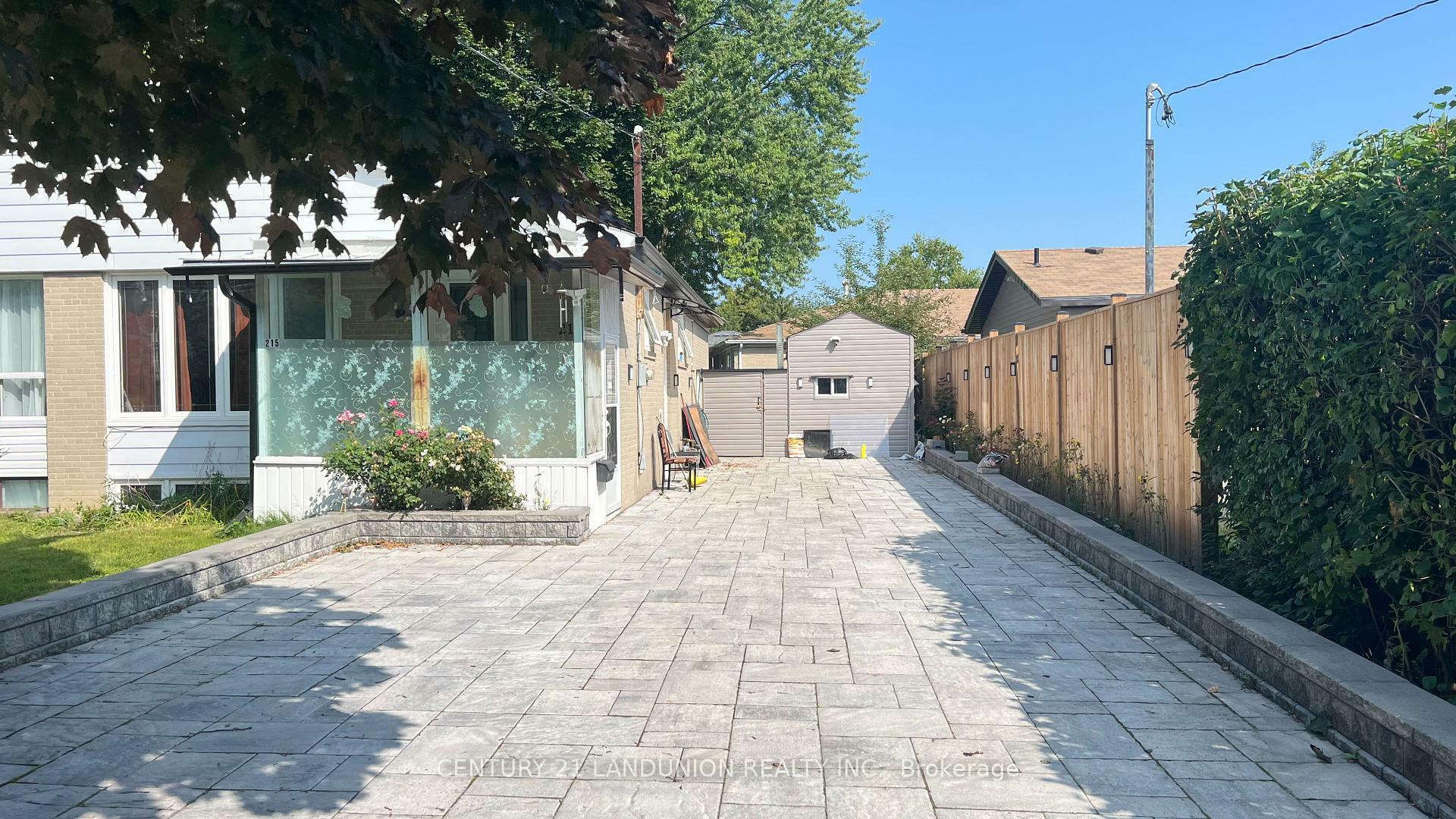 215 Browndale Cres Bsmt  Richmond Hill ON L4C 3H9 photo
