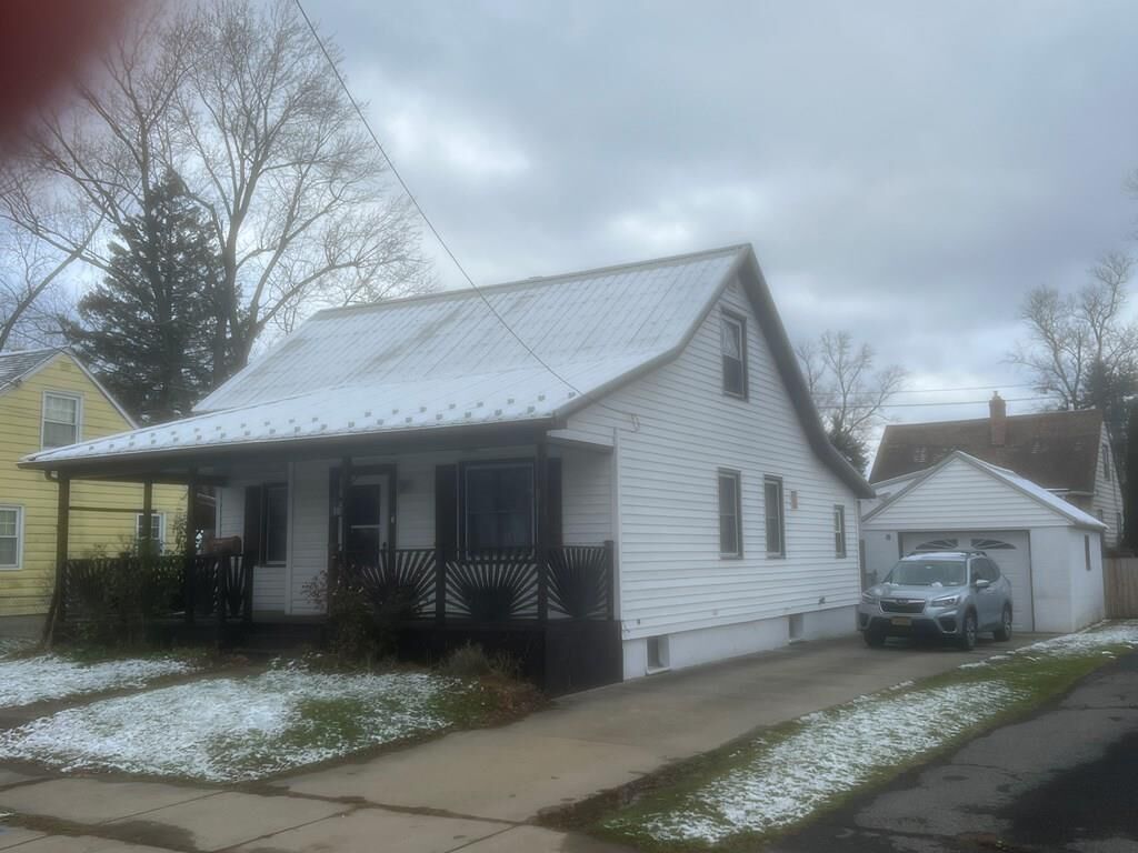 Property Photo:  511 Baylor Road  NY 14904 