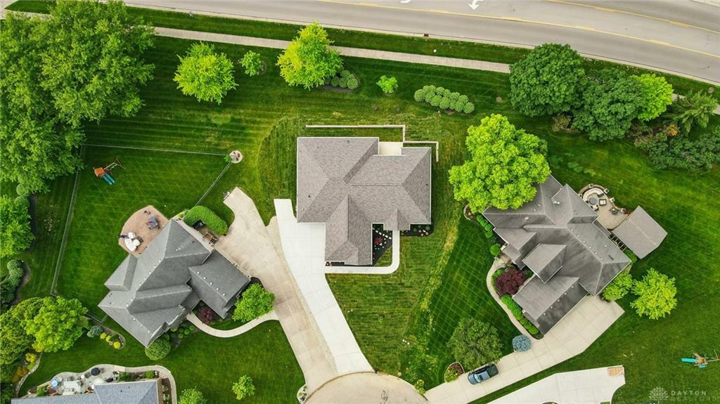 Property Photo:  300 Grassy Creek Way  OH 45458 