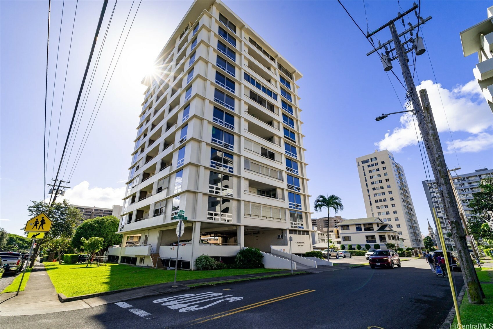 Property Photo:  1629 Wilder Avenue 504  HI 96822 