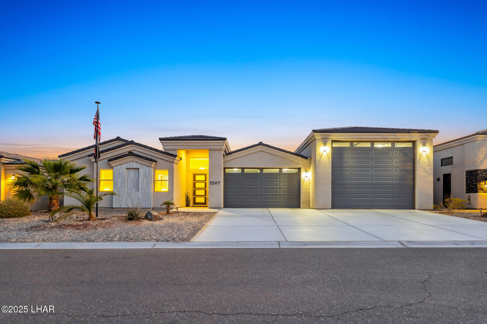 Property Photo:  1597 E Cedar Dr  AZ 86404 