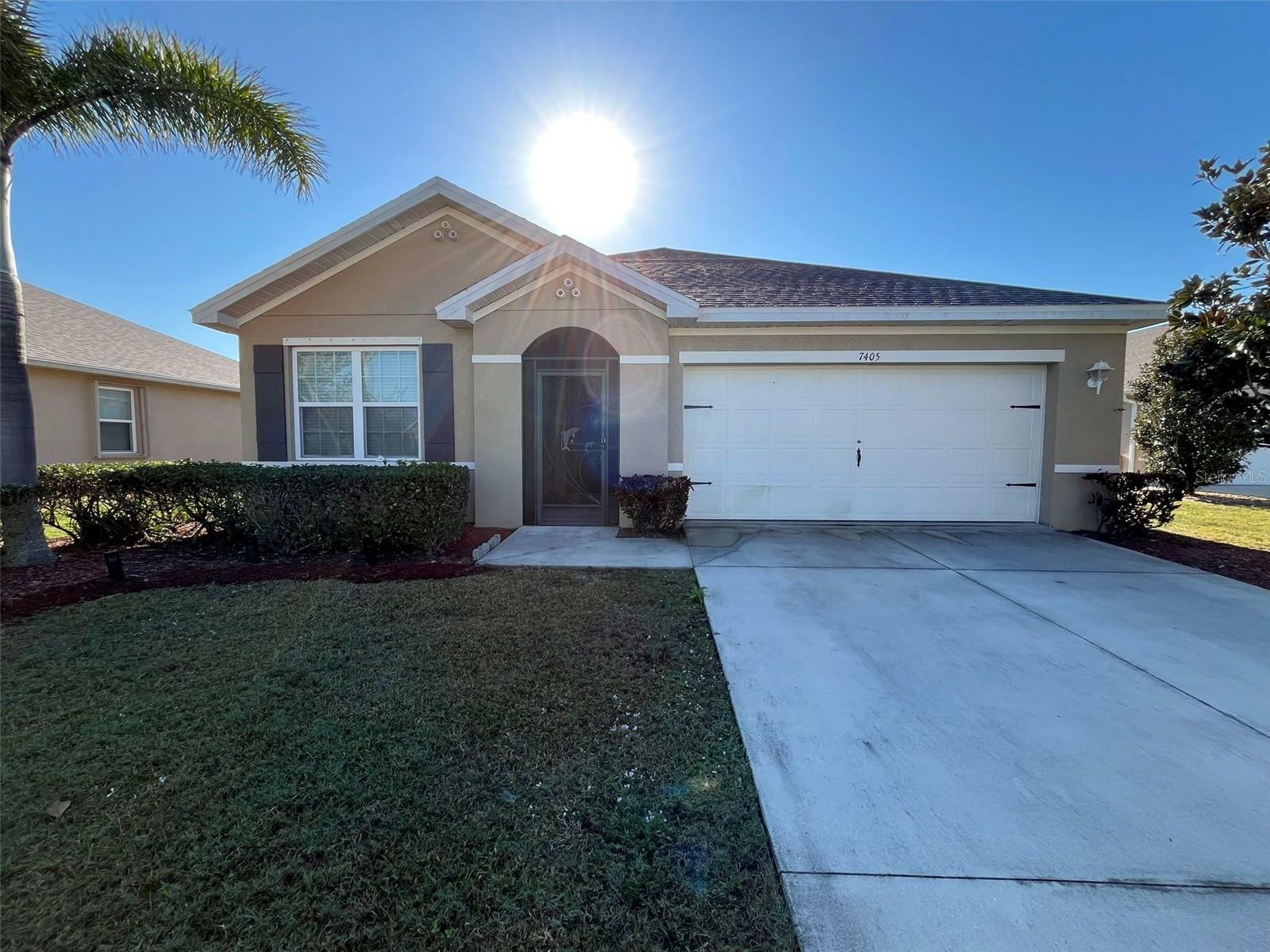 Property Photo:  7405 Mikasa Drive  FL 33950 