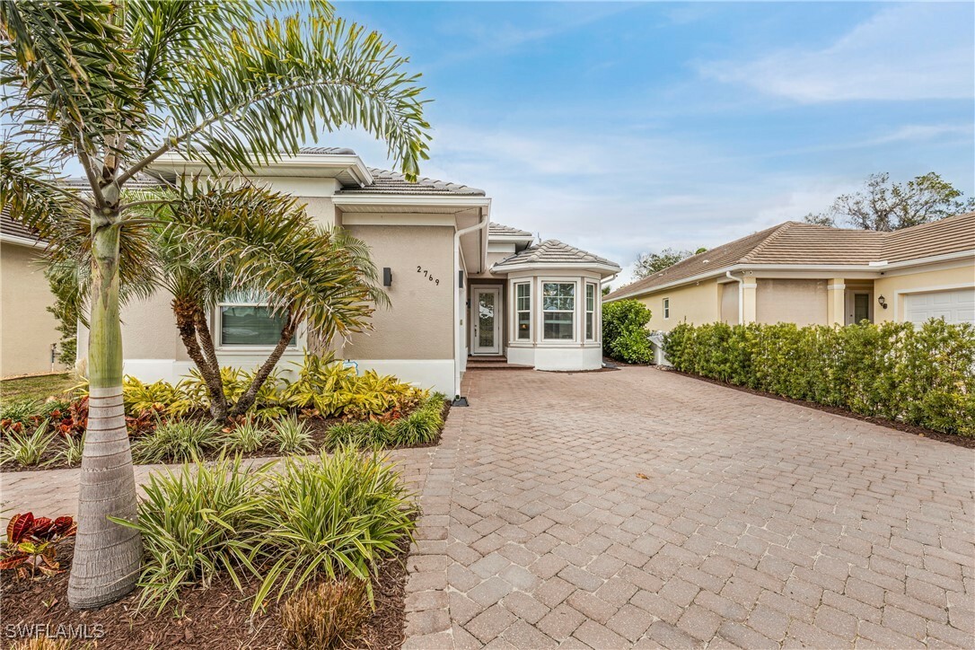 Property Photo:  2769 Linda Drive  FL 34112 