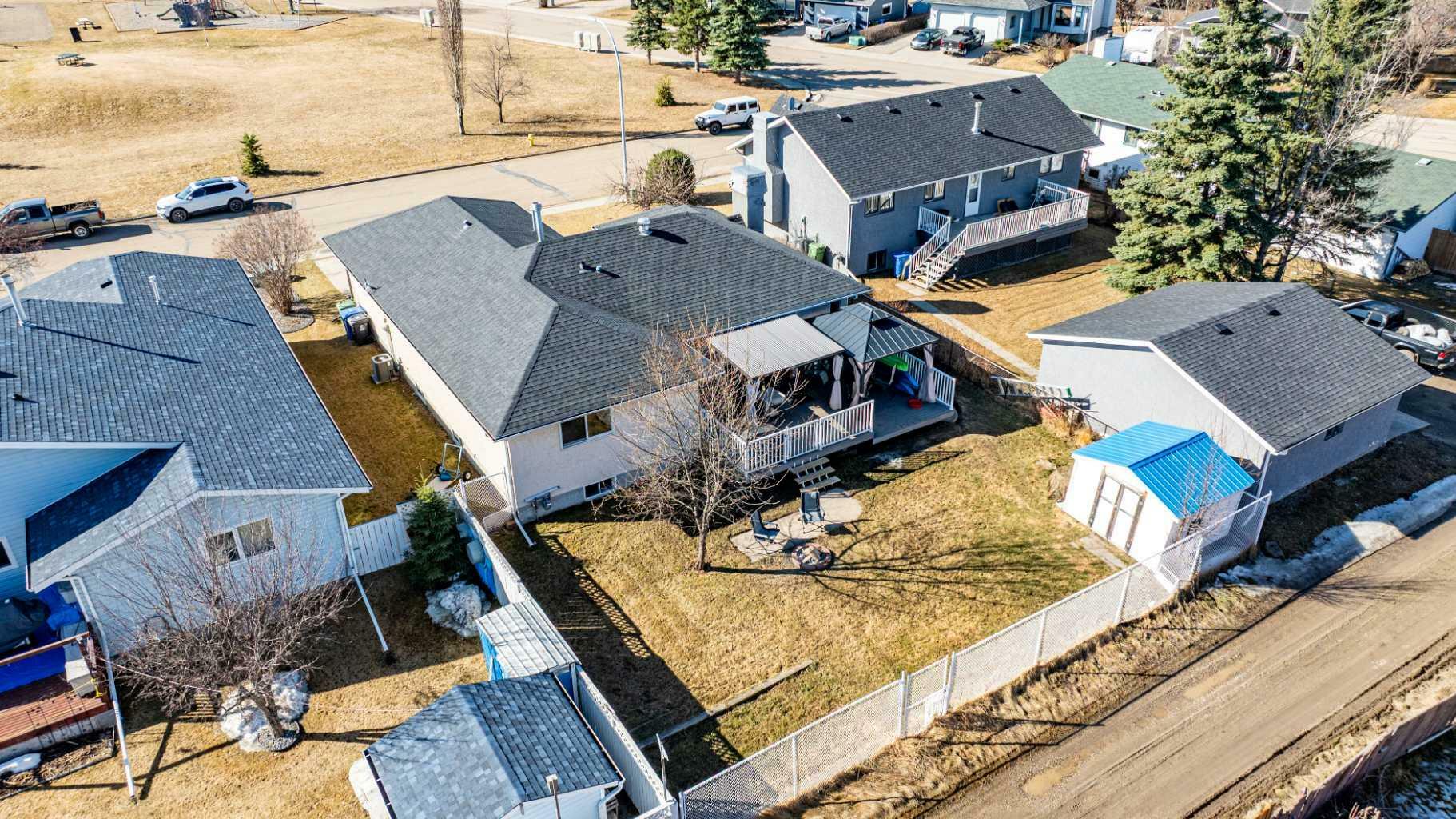 Photo de la propriété:  6816 61 Street Close  AB T4T 1K5 