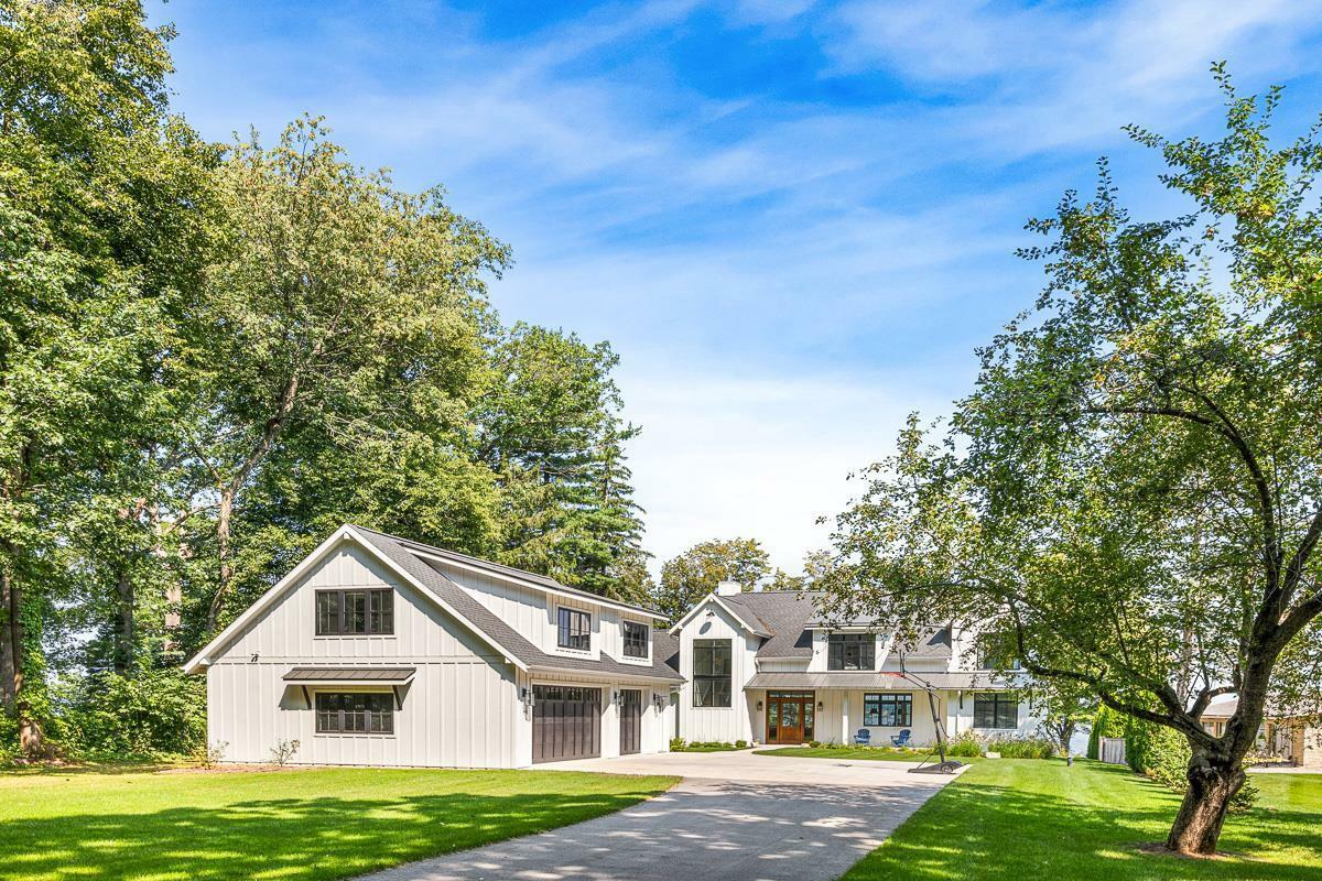 Property Photo:  W1652 Sandstone Avenue  WI 54941 