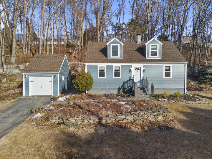 10 Stone Cliff Lane  Norwich CT 06360 photo