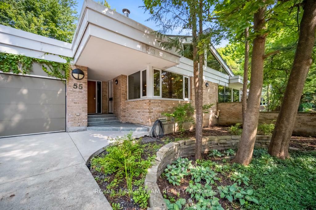 Property Photo: 55 Willingdon Rd ON K1M 2J6