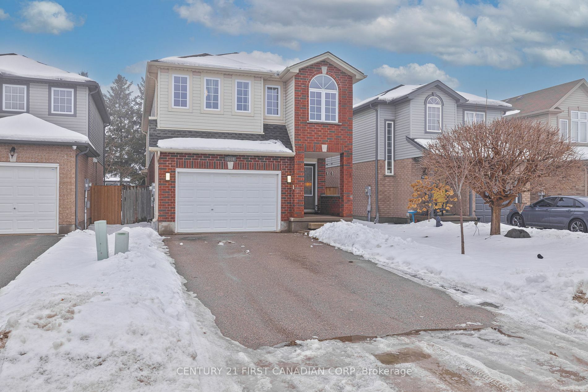 Property Photo:  2087 Foxwood Ave  ON N6G 0C7 