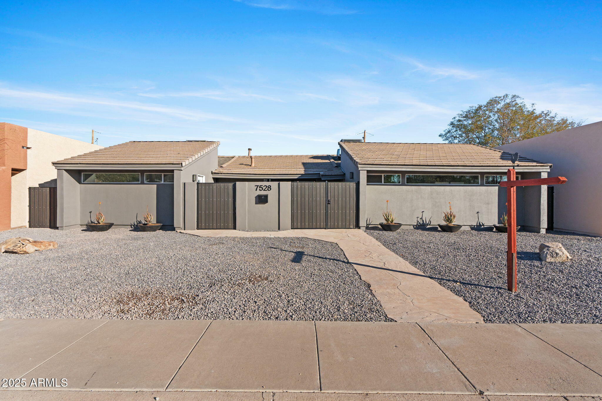 Property Photo:  7528 E 1st Street  AZ 85251 