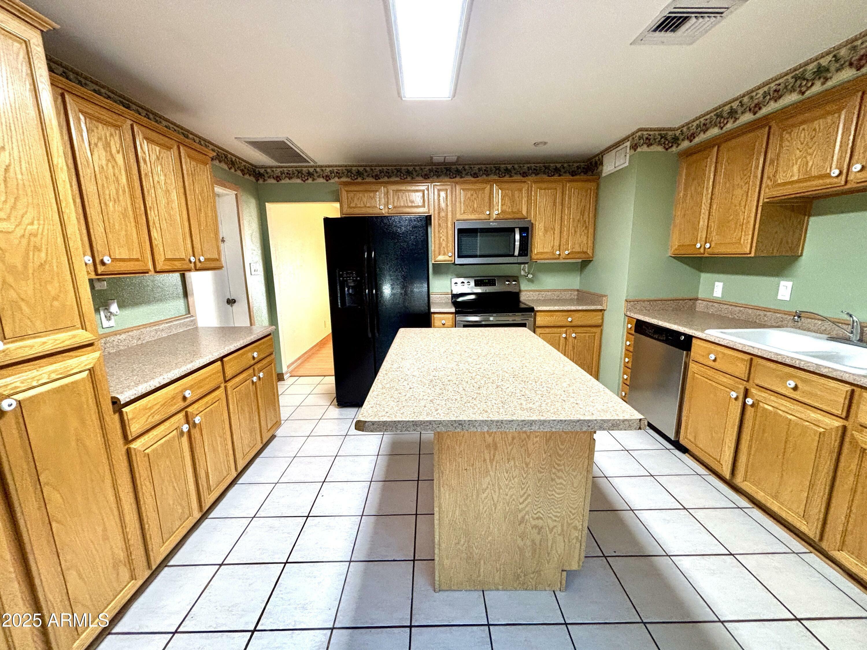 Property Photo:  12429 N 111th Drive  AZ 85363 