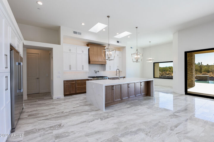 Property Photo: 5468 E Dove Valley Road AZ 85331