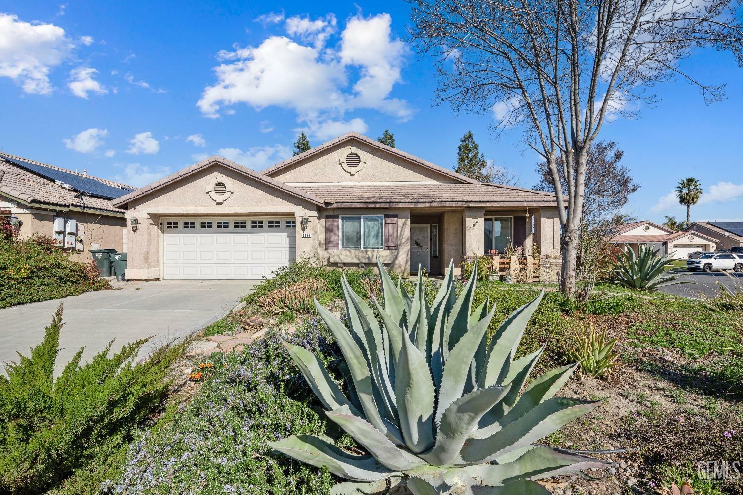 Property Photo: 9500 Kabara Court CA 93311