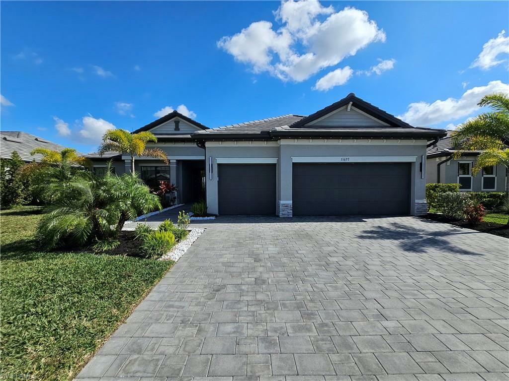 Property Photo: 11637 Russet Trl FL 33913