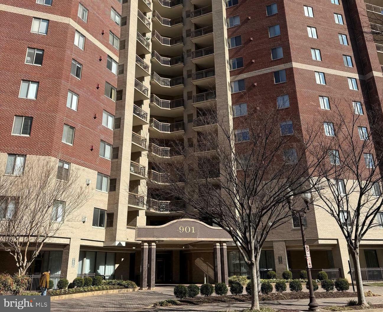 901 N Monroe Street 508  Arlington VA 22201 photo