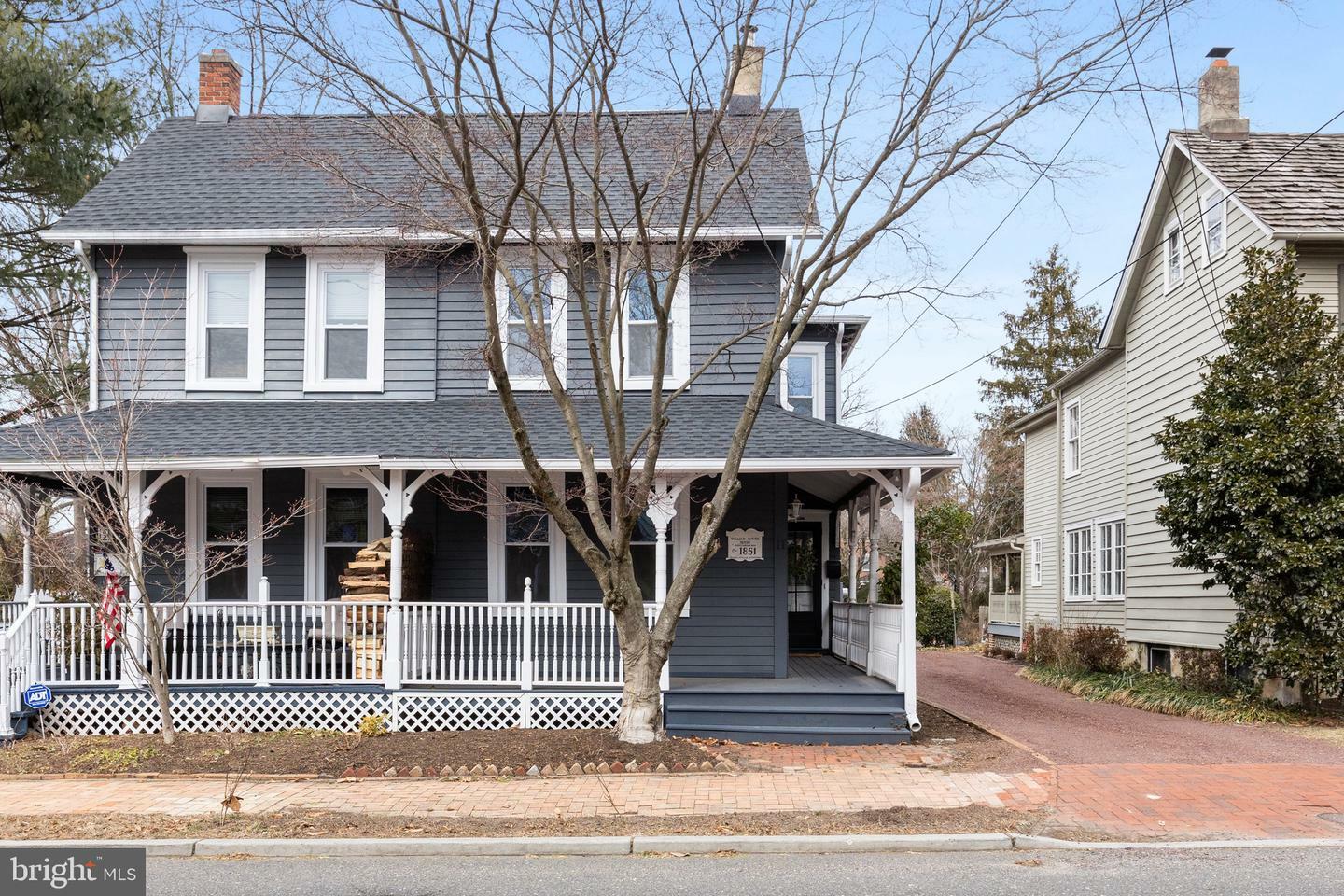 Property Photo:  11 E 2nd Street  NJ 08057 