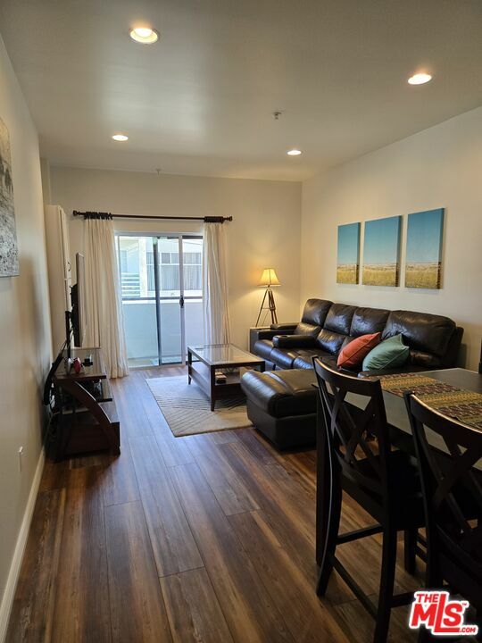 Property Photo:  7100 Alvern St 114  CA 90045 