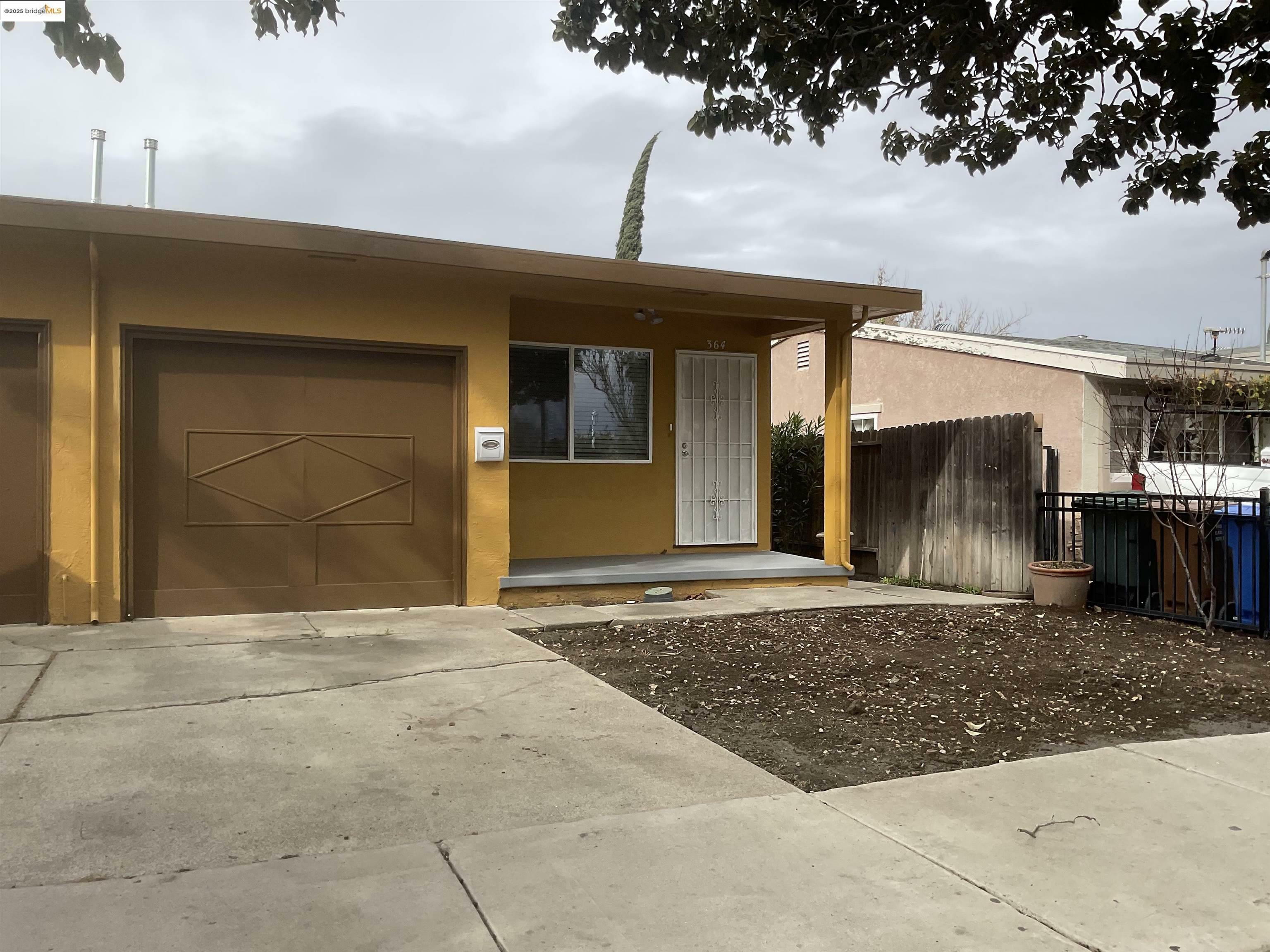 Property Photo:  364 Davi  CA 94565 