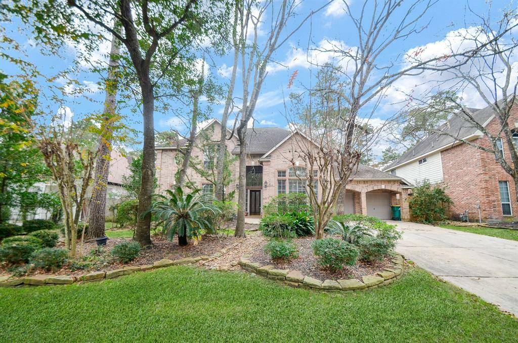 Property Photo:  91 E Green Gables Circle  TX 77382 