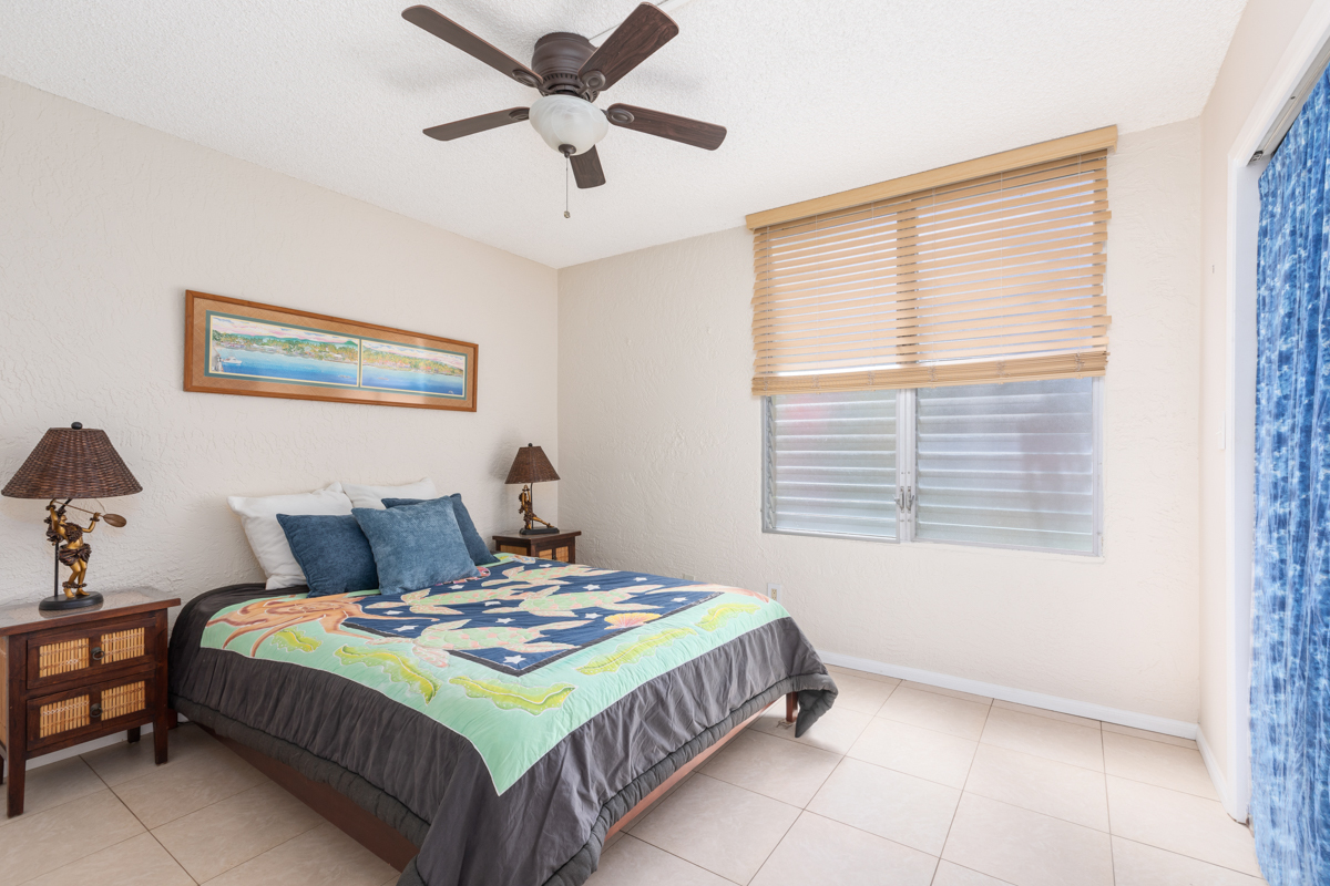 Property Photo:  75-6016 Alii Dr 113  HI 96740 