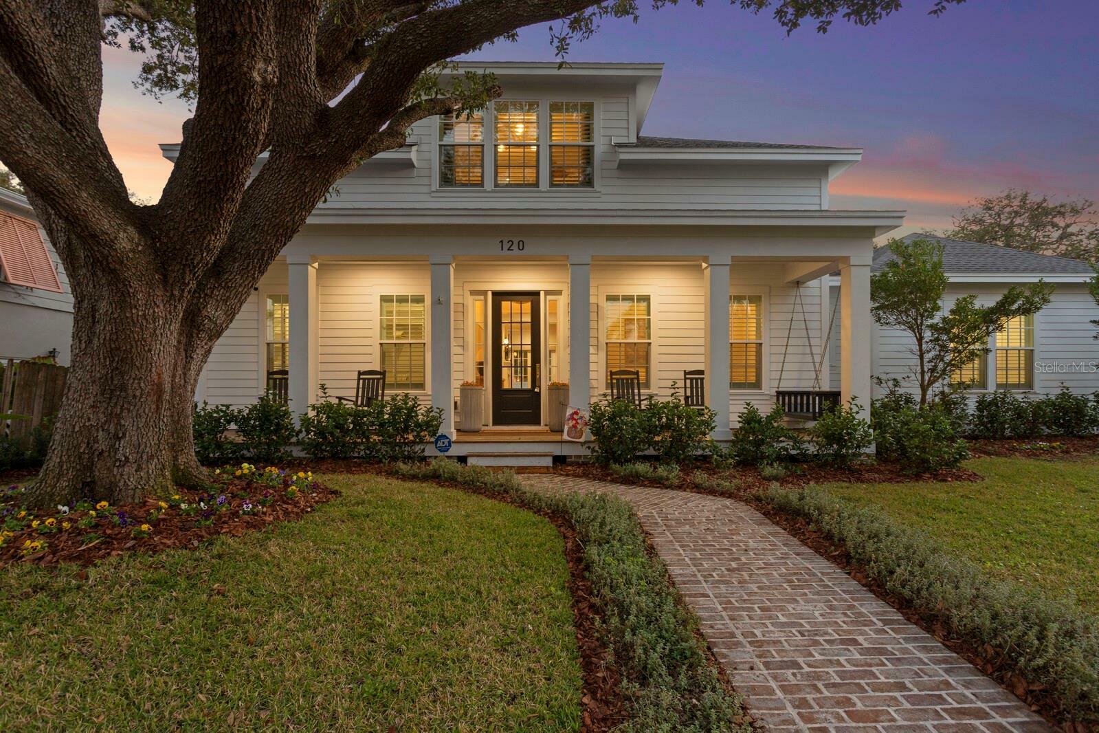 Property Photo: 120 25th Avenue N FL 33704
