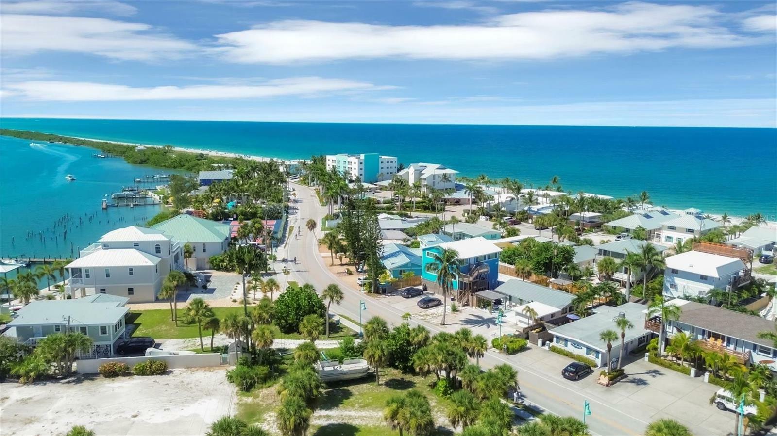 Property Photo: 1100 Gulf Boulevard FL 34223