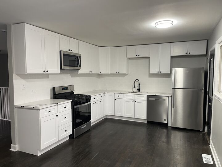 Property Photo: 508 Davis Street IL 60466