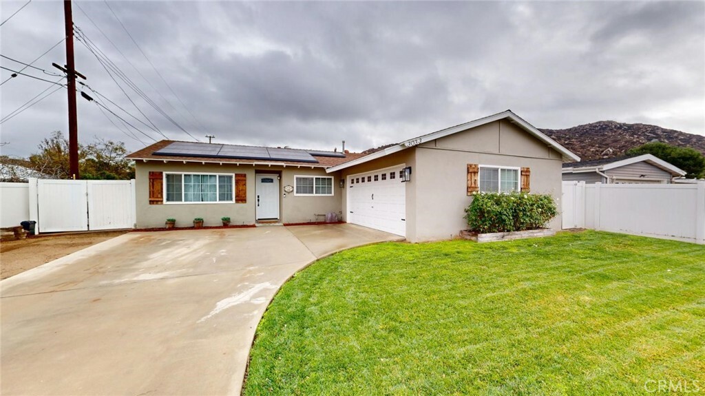 Property Photo:  3033 Hillside Avenue  CA 92860 