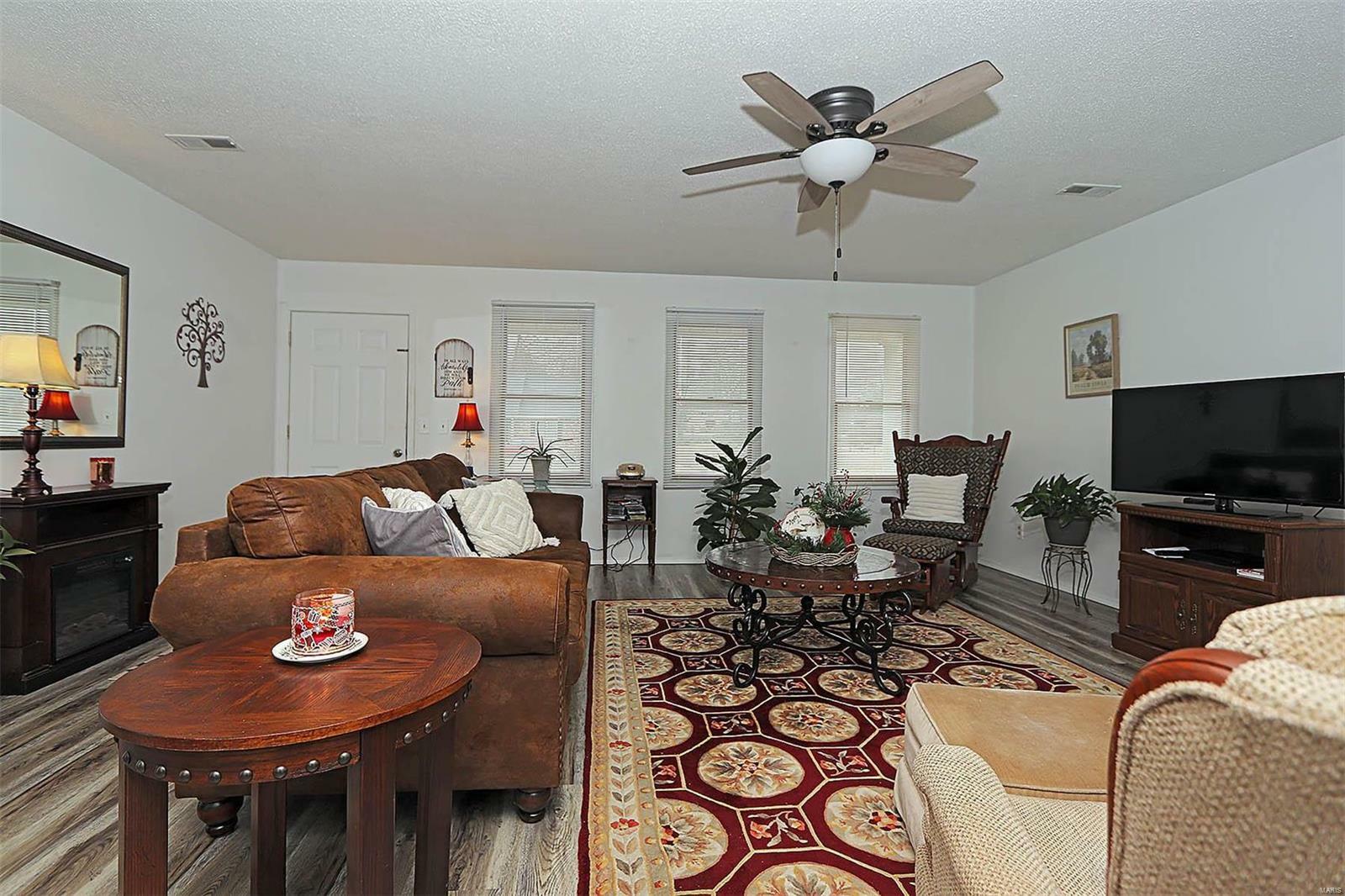 Property Photo:  918 Susan Street  MO 63841 