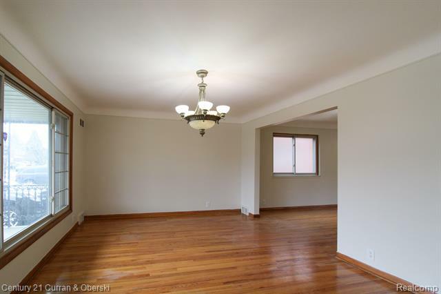 Property Photo:  7628 W Morrow Circle  MI 48126 