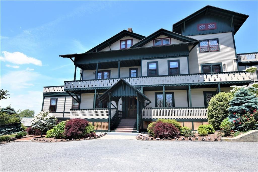 Property Photo:  35 Chastellux Avenue J  RI 02840 