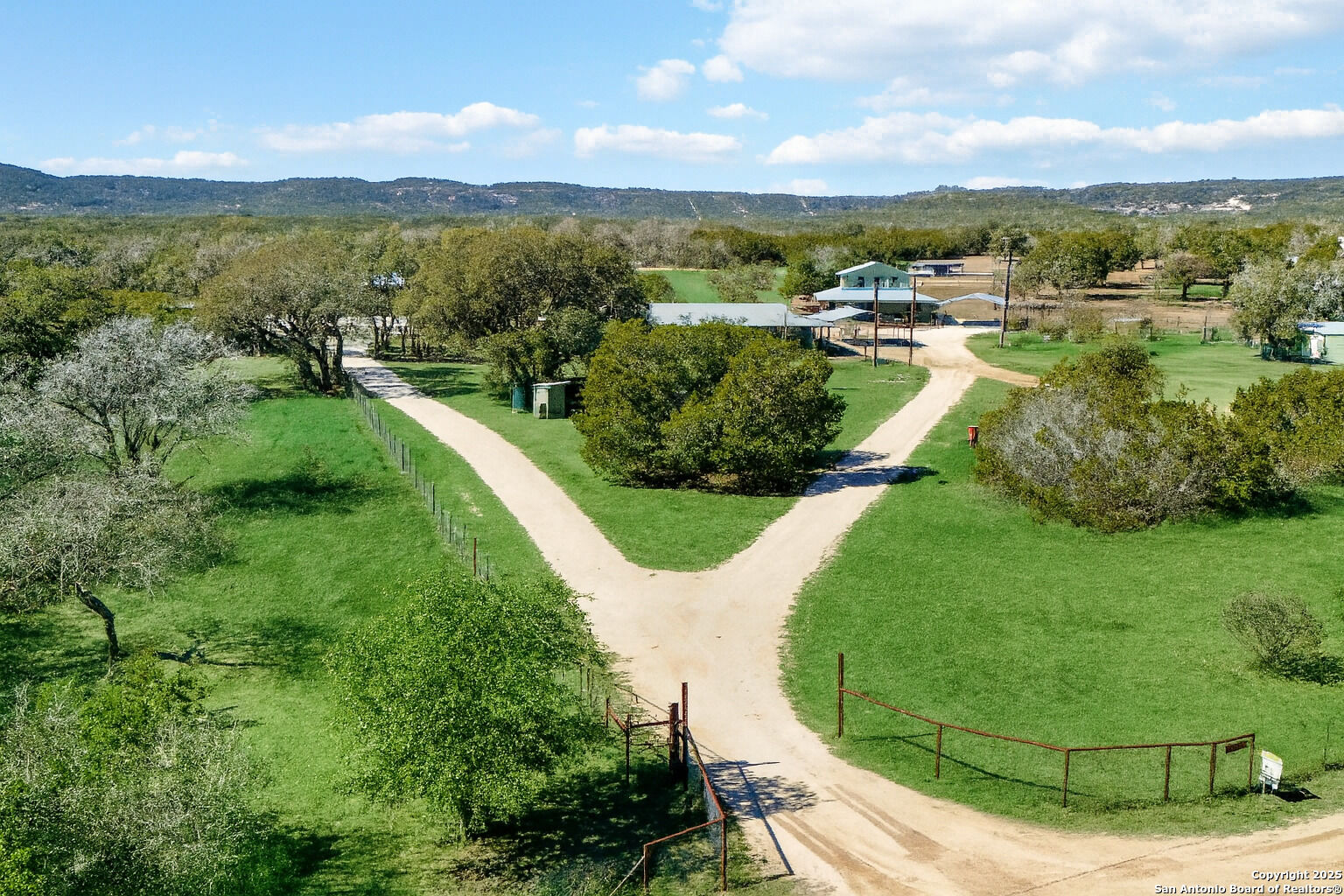 Property Photo: 165 Mari-B TX 78010