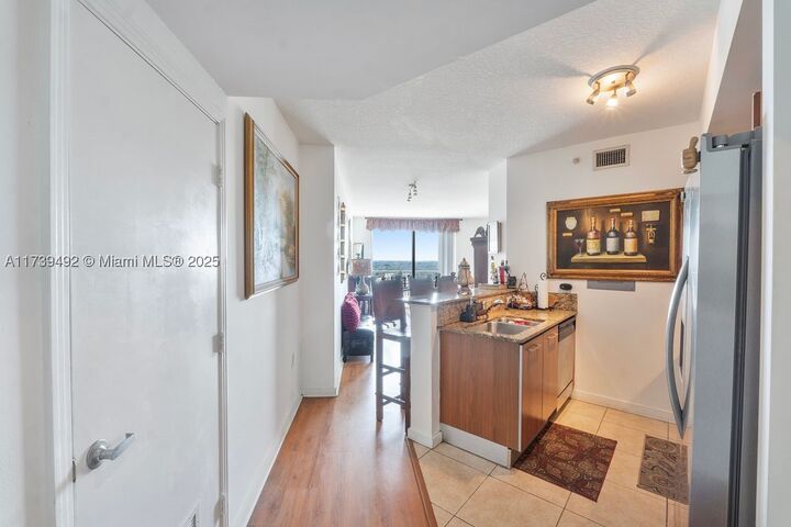 Property Photo: 9055 SW 73rd Ct 903 FL 33156