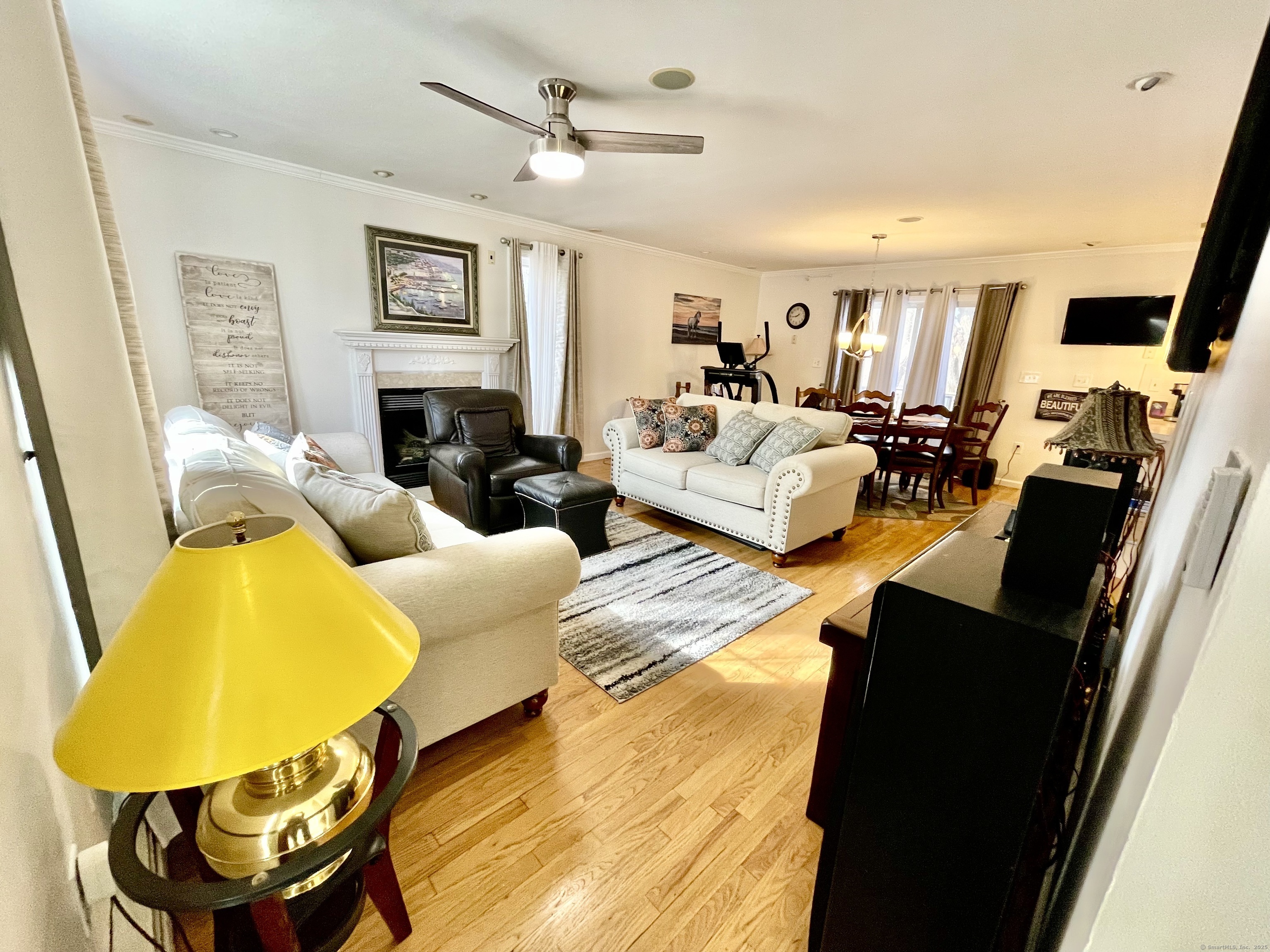 Property Photo:  254 Park Avenue  CT 06002 