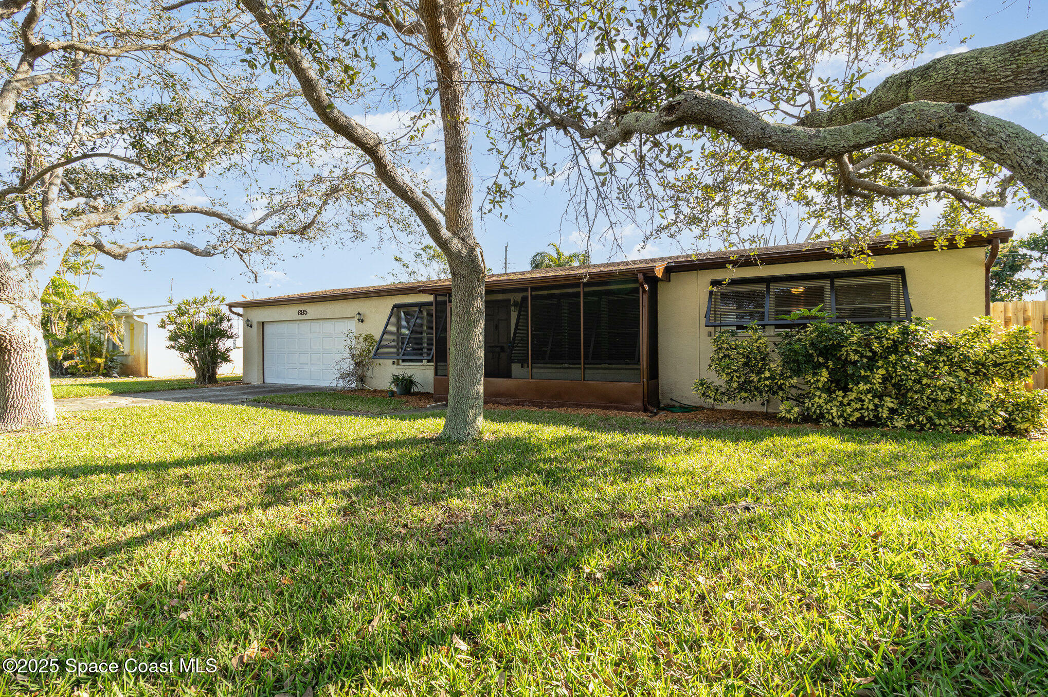 Property Photo:  685 Pelican Drive  FL 32937 