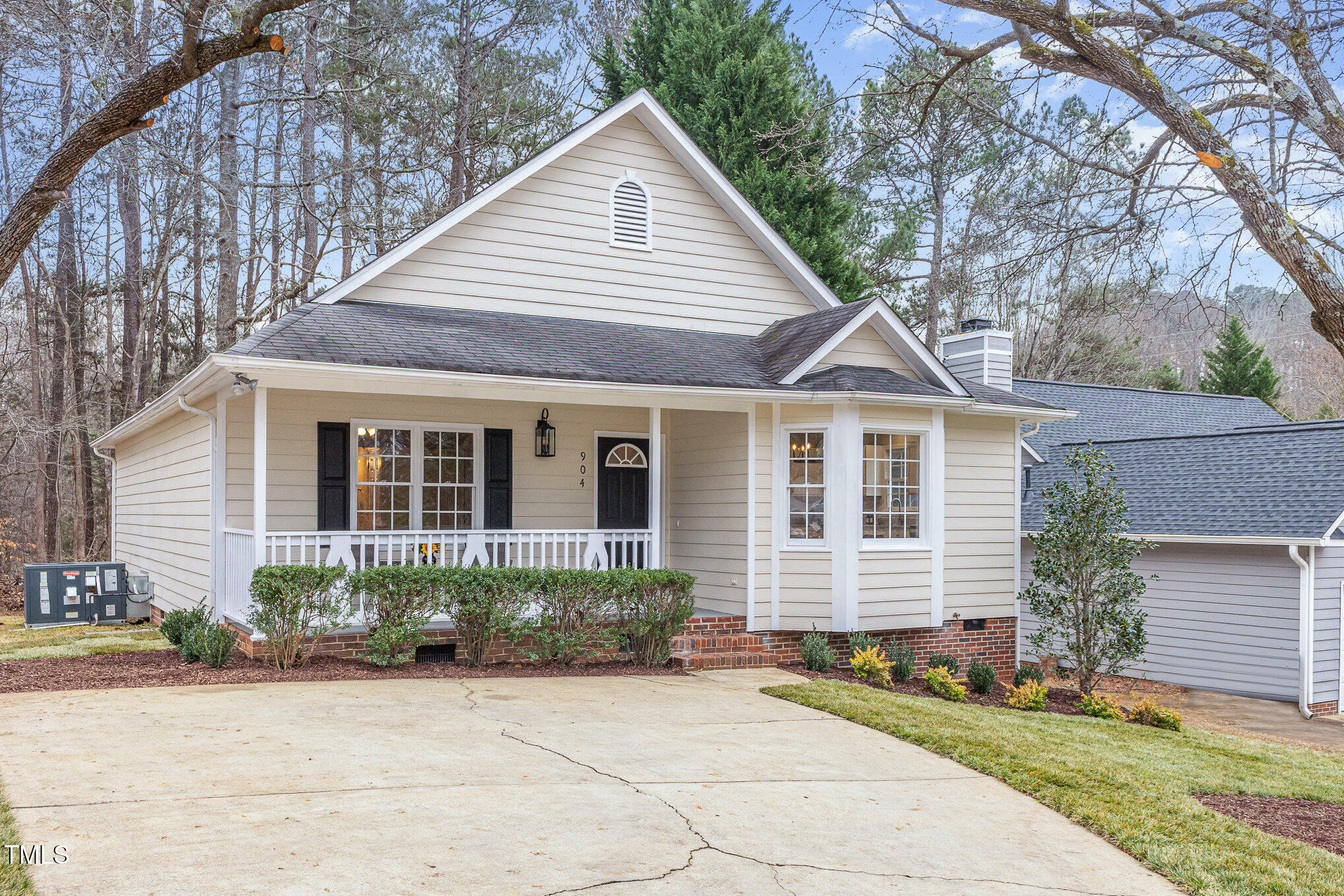 Property Photo: 904 Amersham Lane NC 27587