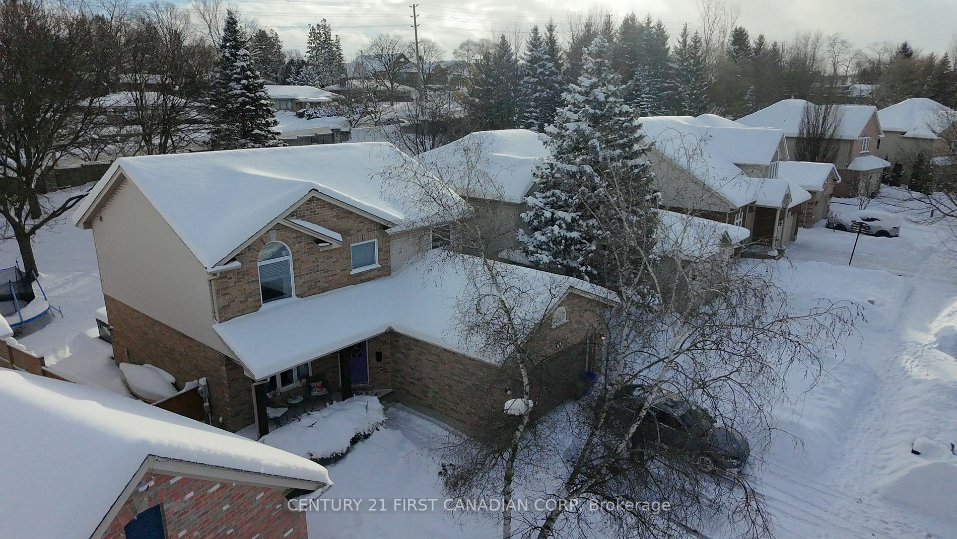 Property Photo:  72 Meadowoak Cres  ON N6H 5E8 