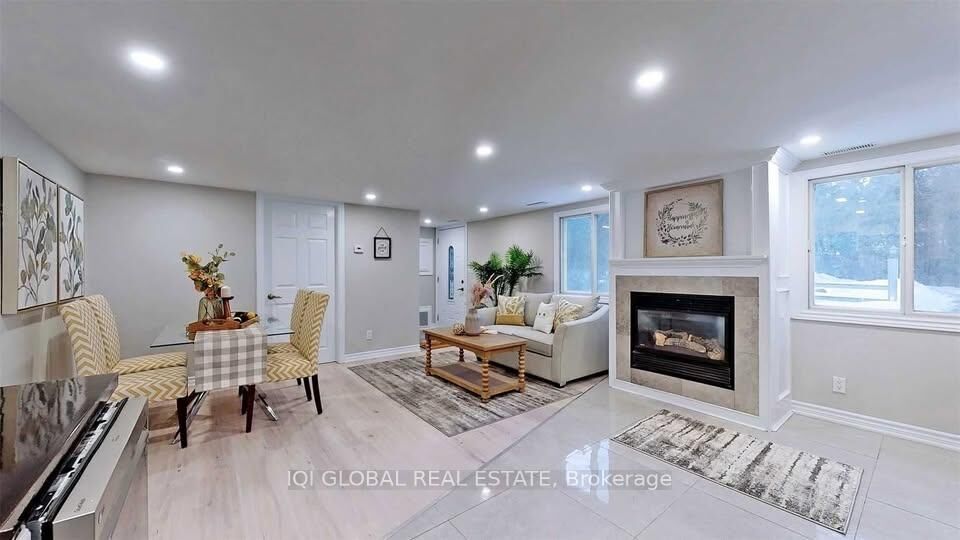 Property Photo: 27 Connor Dr ON L4A 7X3