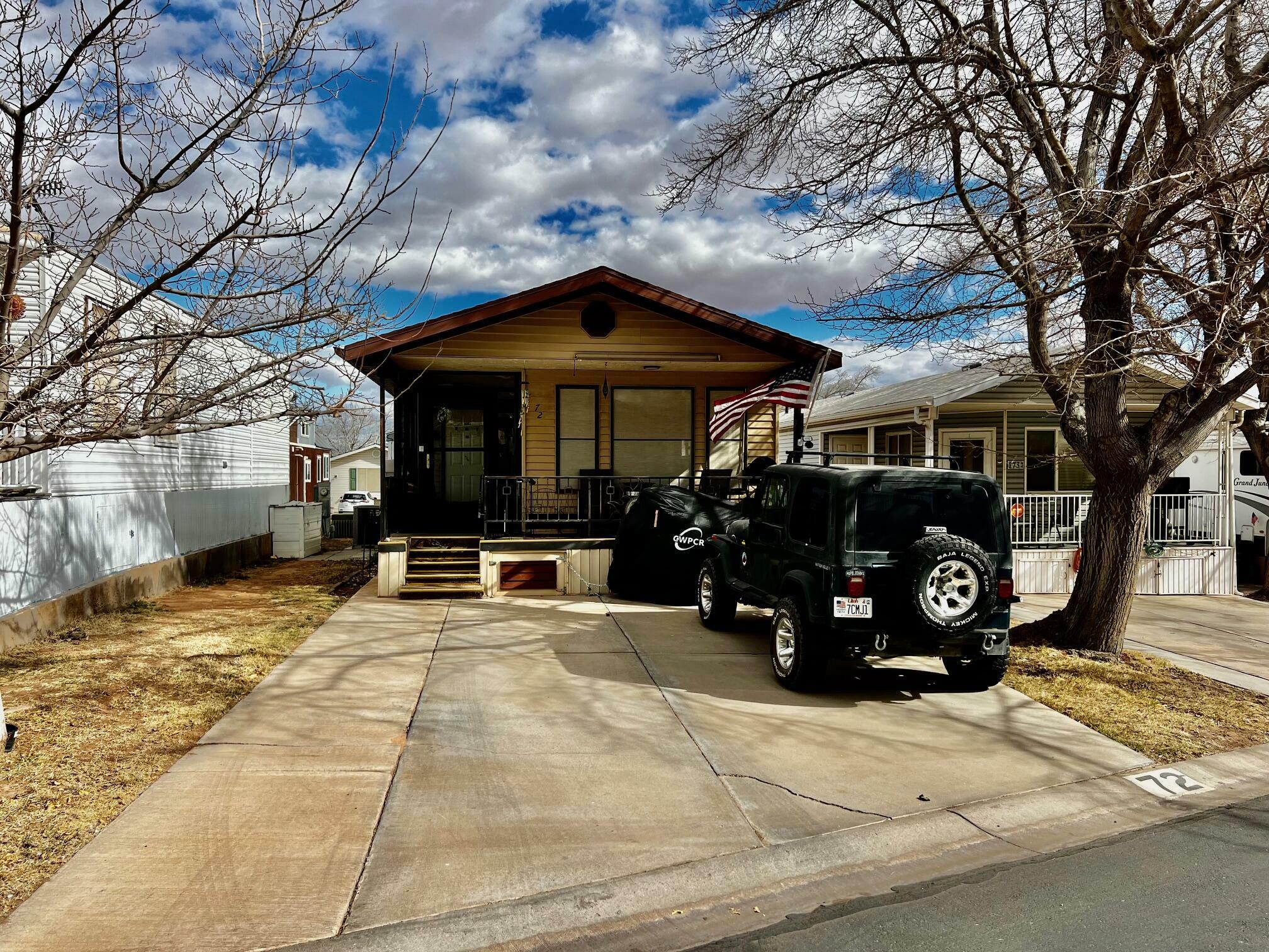 1150 W Red Hills Parkway #72  Washington UT 84780 photo