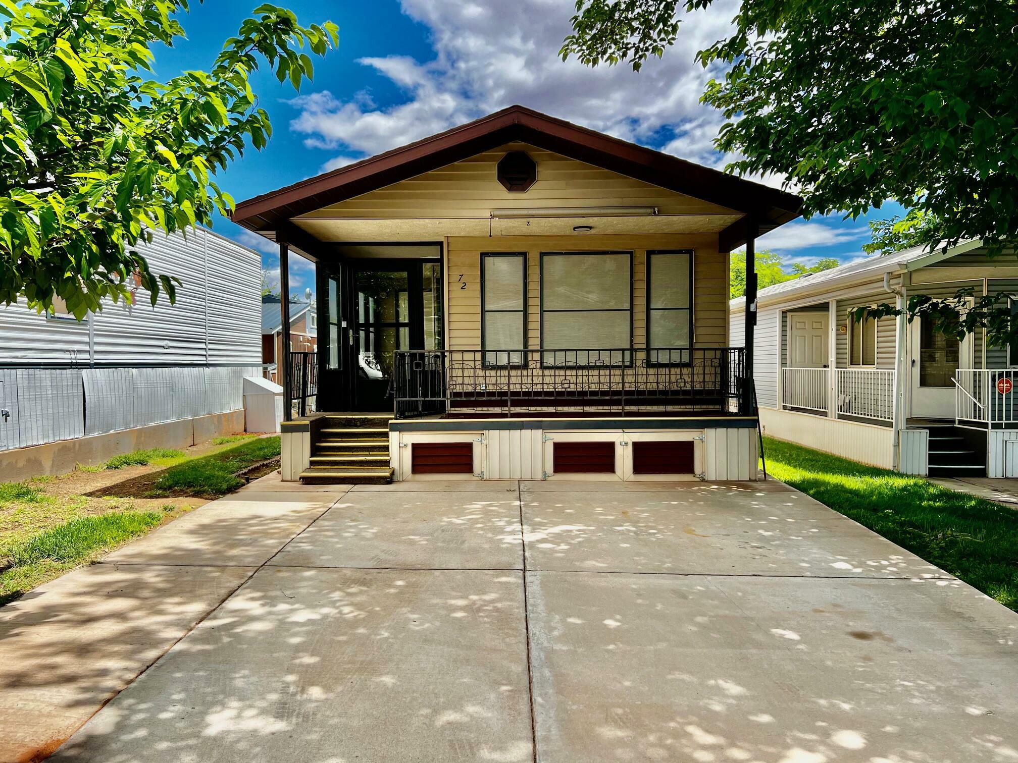 Property Photo: 1150 W Red Hills Parkway #72 UT 84780