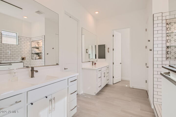 Property Photo: 13138 N 173rd Lane AZ 85388
