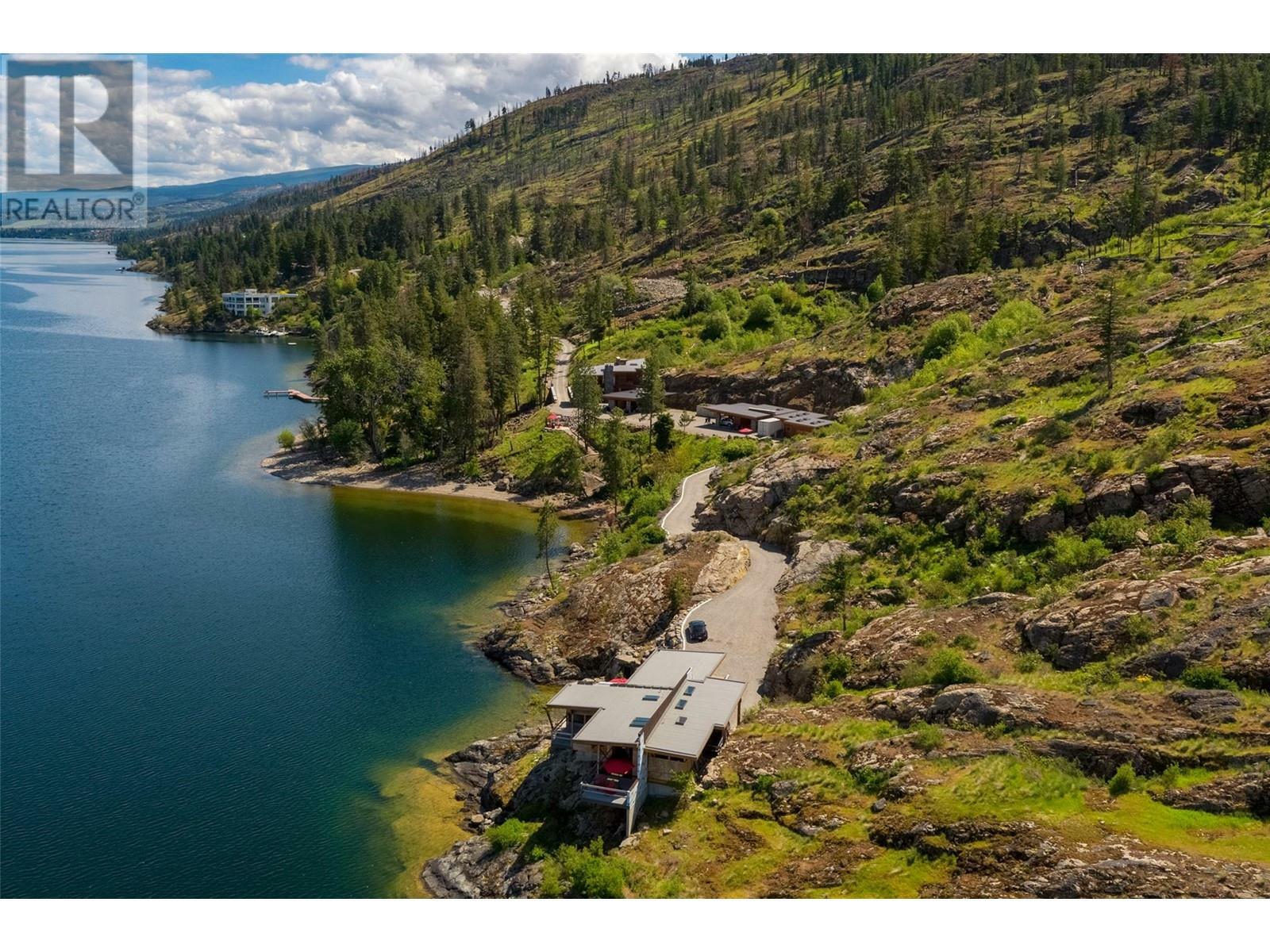 Photo de la propriété: 8888 Lakeshore Road BC V1W 4J5