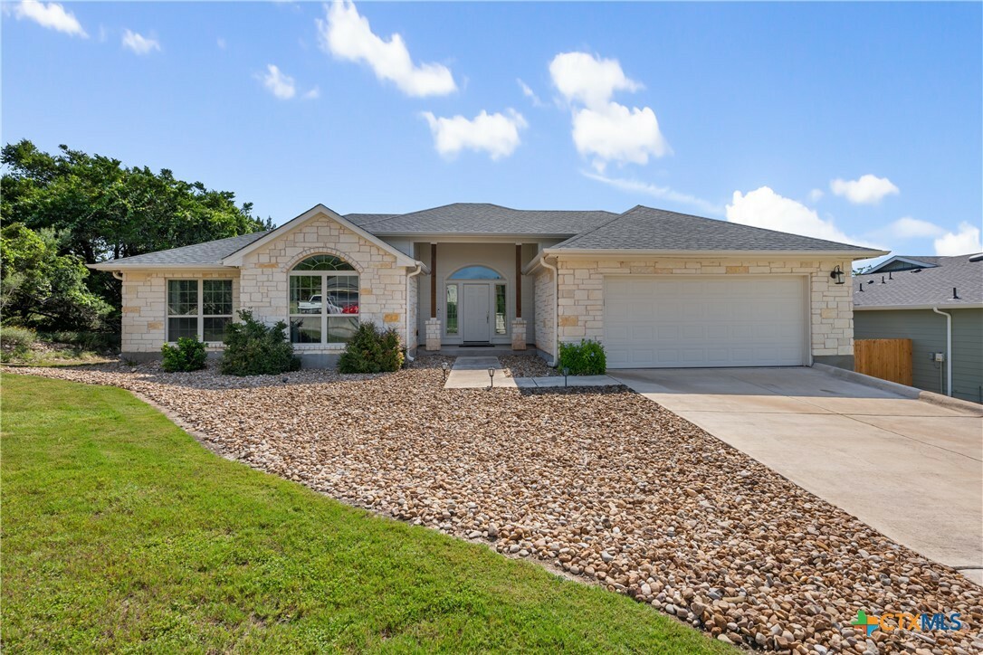 Property Photo: 4001 Crockett Avenue TX 78645