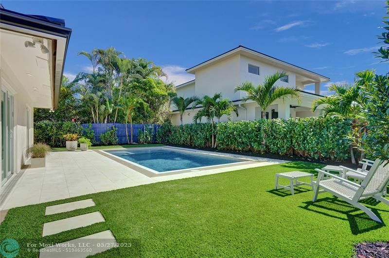 Property Photo: 1320 NE 5th St FL 33301
