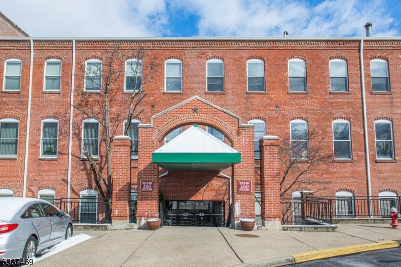 Property Photo:  260 Main St 314  NJ 07424 