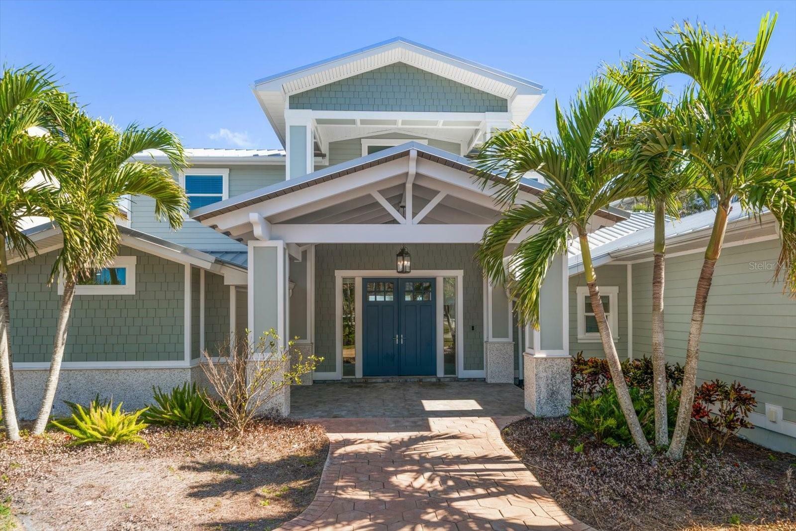 Property Photo:  901 Bay Esplanade  FL 33767 