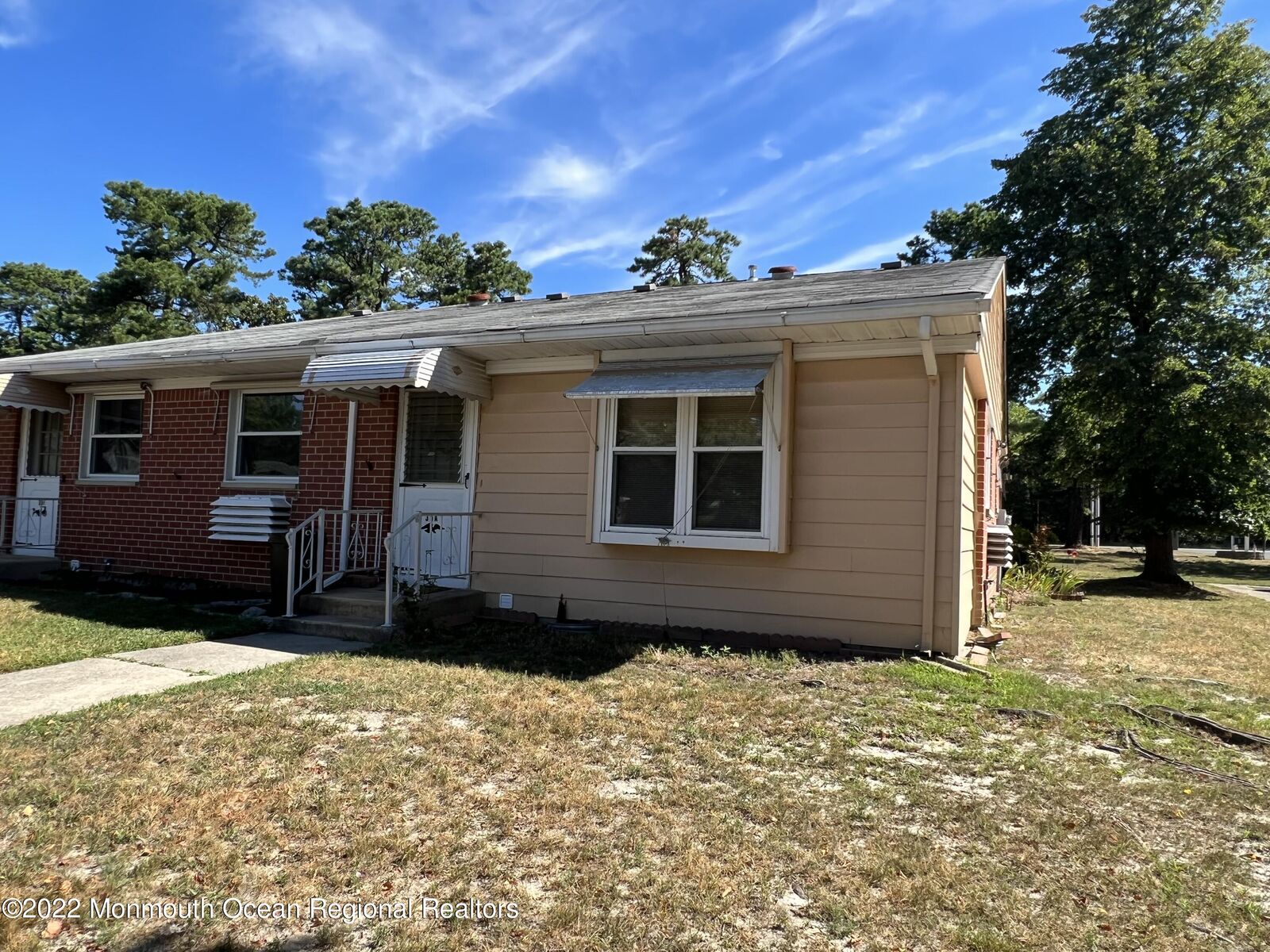 Property Photo:  35 Independence Parkway  NJ 08759 