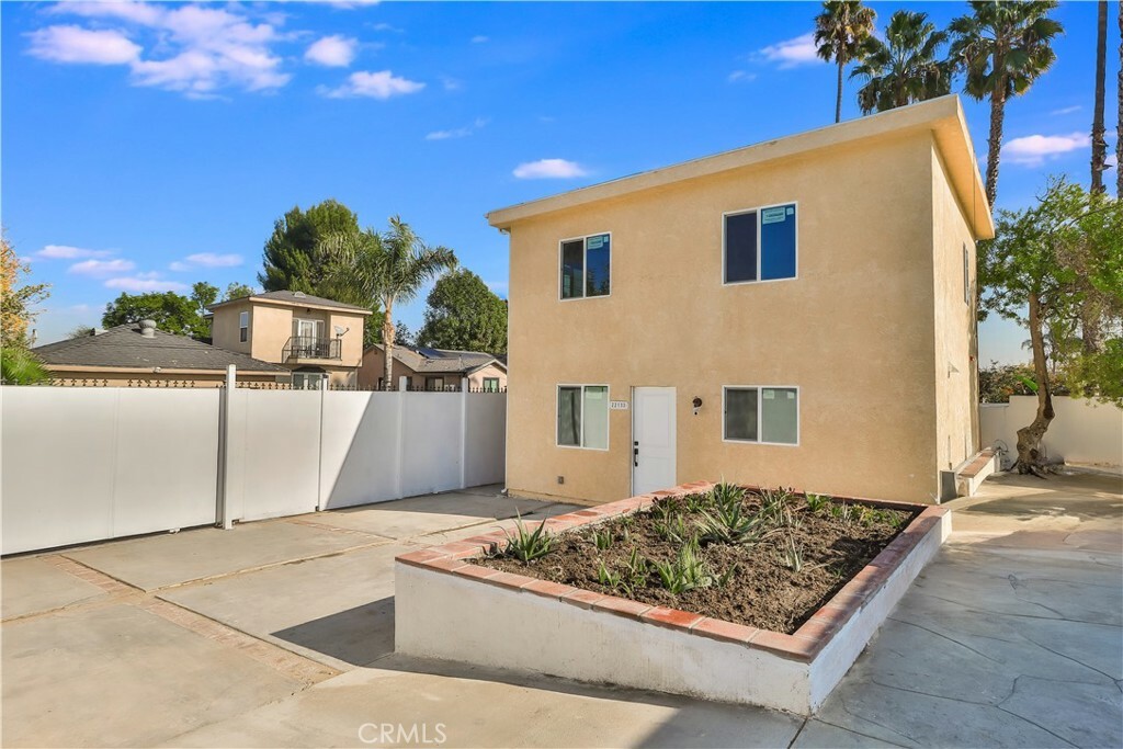 Property Photo:  22133 Victory Boulevard  CA 91303 