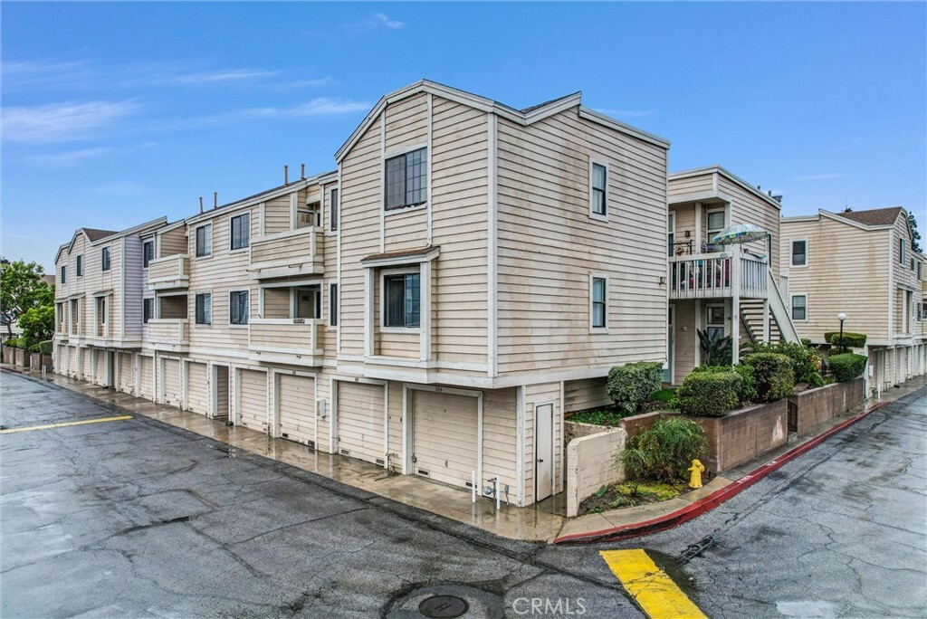 Property Photo:  4900 N Grand Avenue 325  CA 91724 